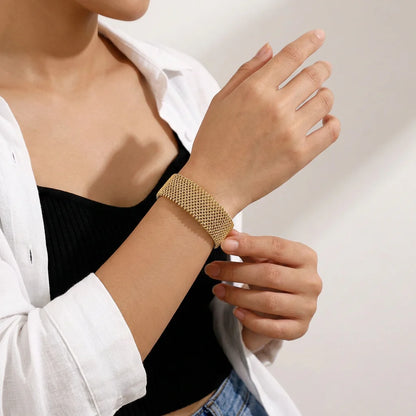 THE  VELORIA CUFF